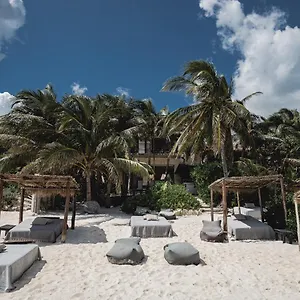 Hotel Nest Tulum